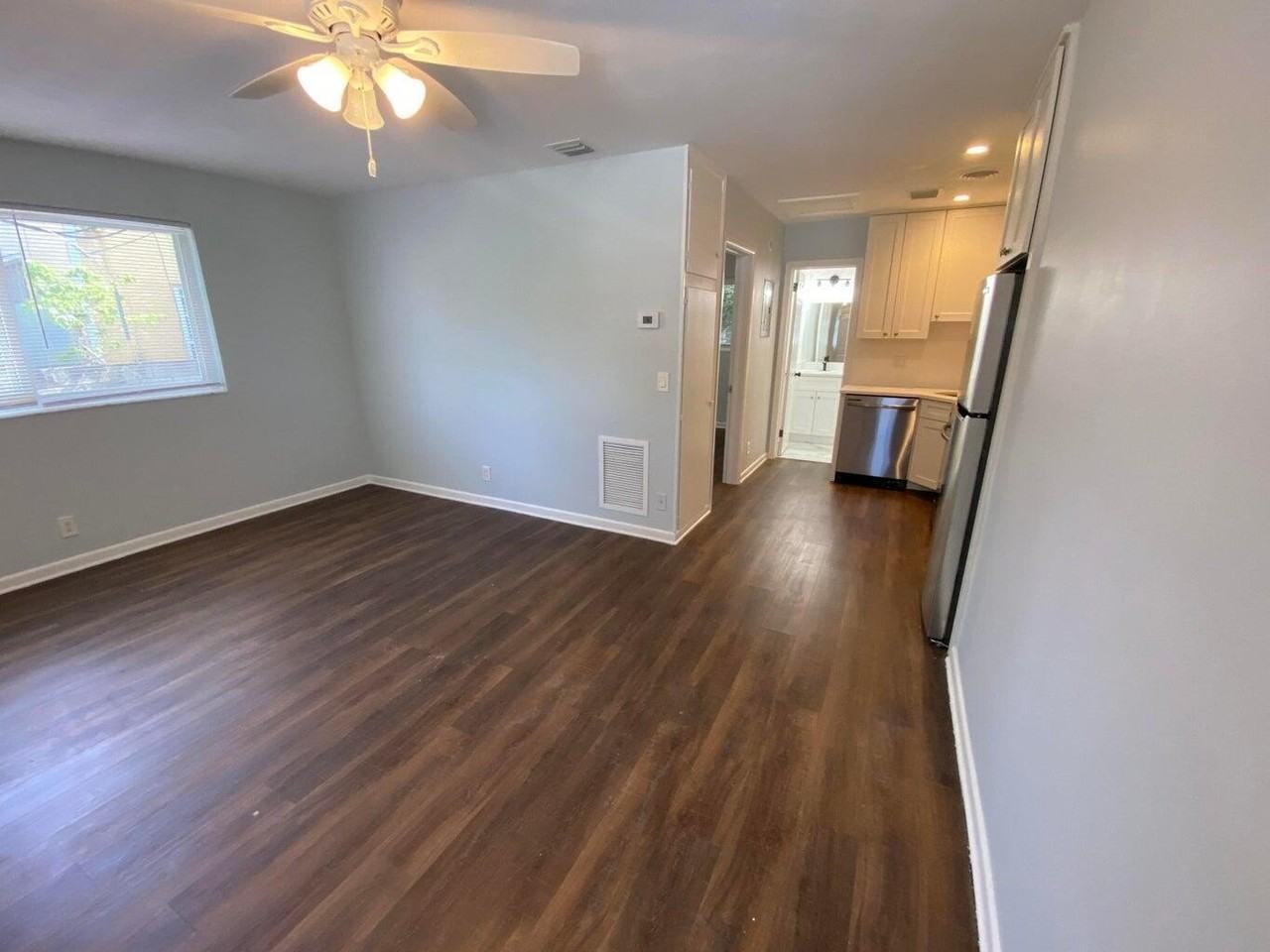 338 Walton Blvd Apt 4 - Photo 5 of 6