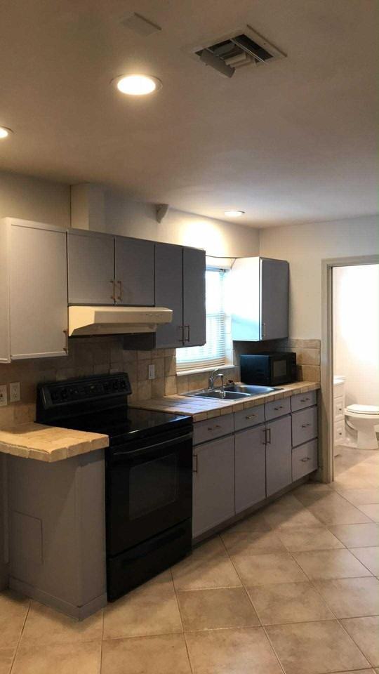 141 Ipswich St Unit 1 - Photo 2 of 14