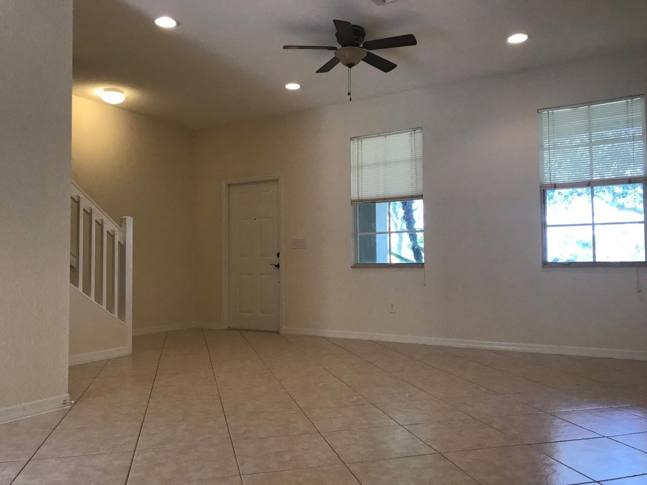 141 E Thatch Palm Cir - Photo 5 of 27