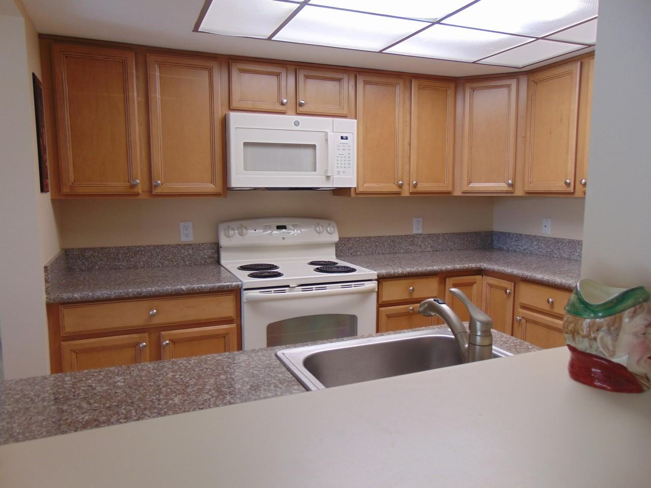3186 Via Poinciana Apt 310 - Photo 7 of 16