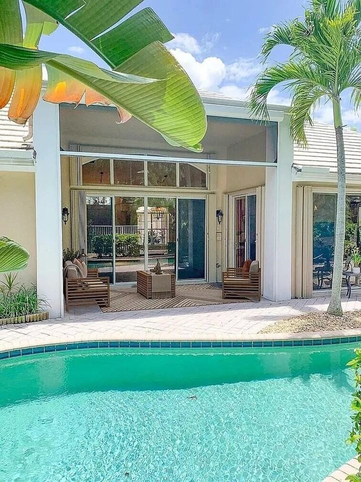 9119 Baybury Ln - Photo 3 of 29