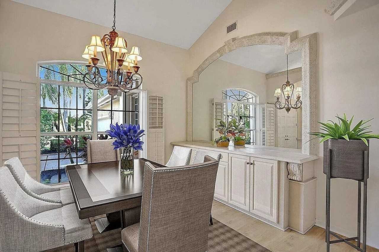 9119 Baybury Ln - Photo 5 of 29