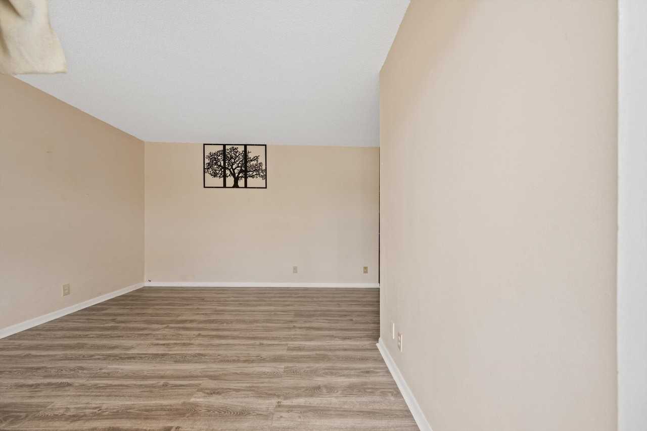 201 S J St Apt 3 - Photo 3 of 15