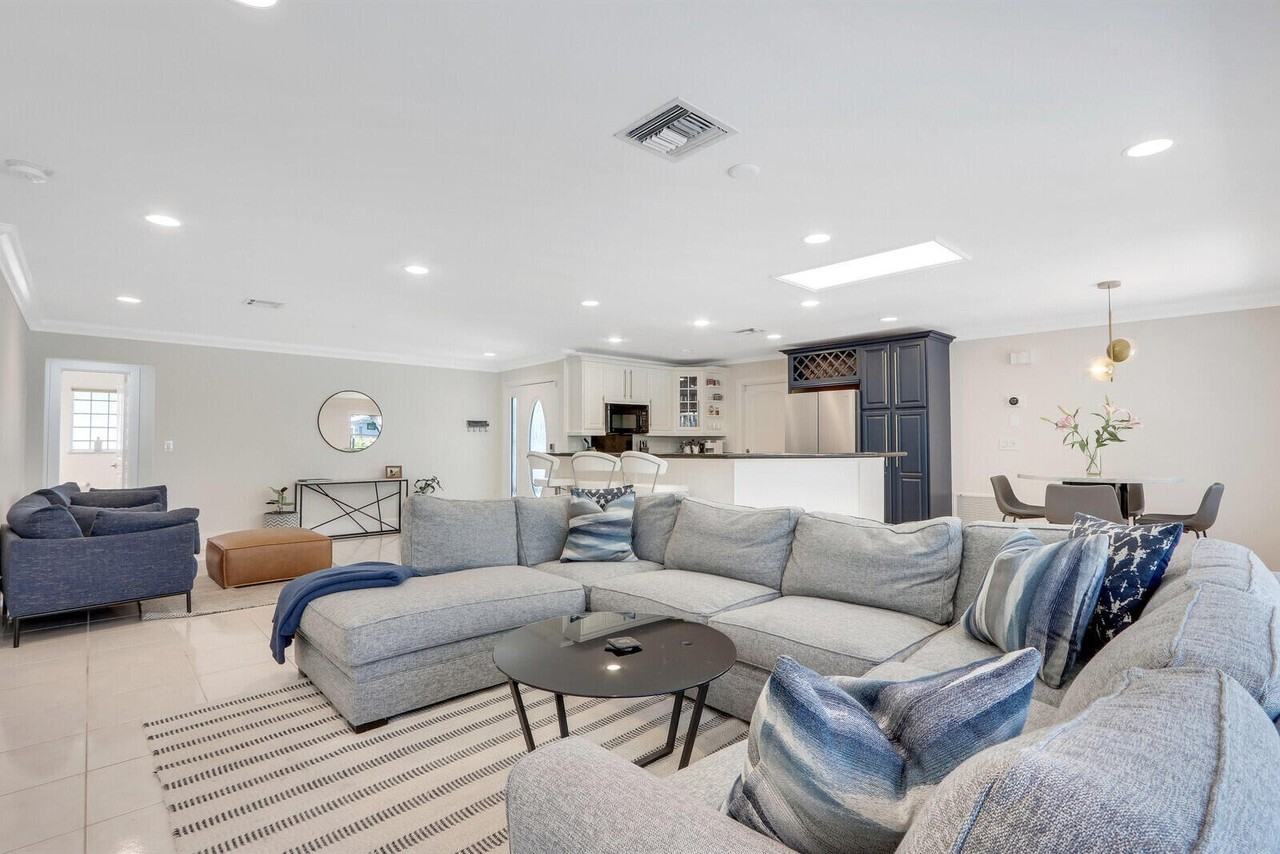 96 S Sewalls Point Rd - Photo 2 of 19