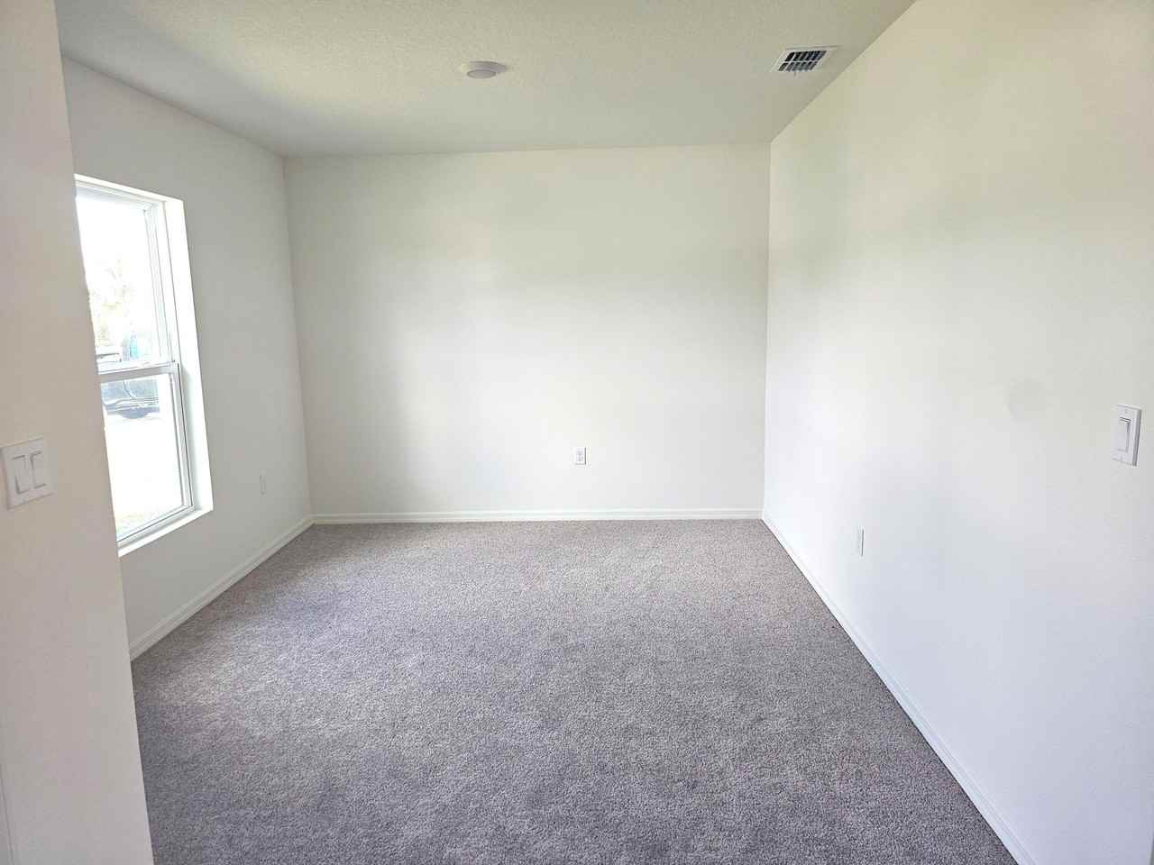 3681 Sw Haines St - Photo 6 of 19