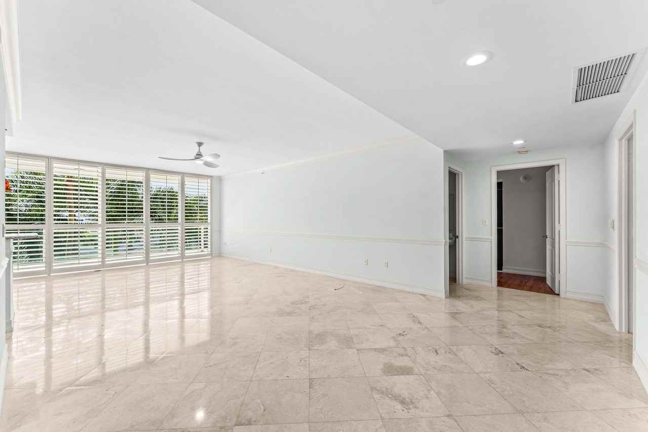 550 Se Mizner Blvd Apt B501 - Photo 2 of 50