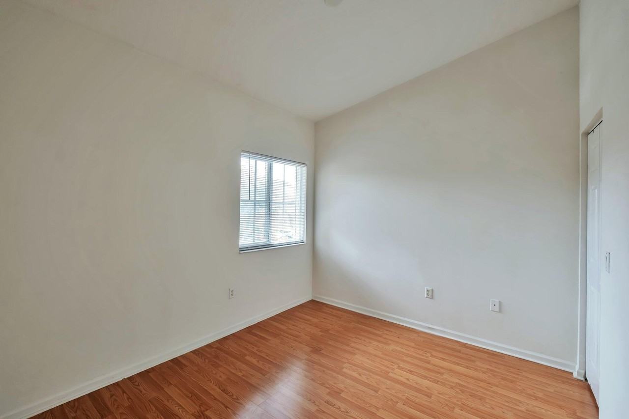 3504 Briar Bay Blvd Apt 205 - Photo 6 of 26