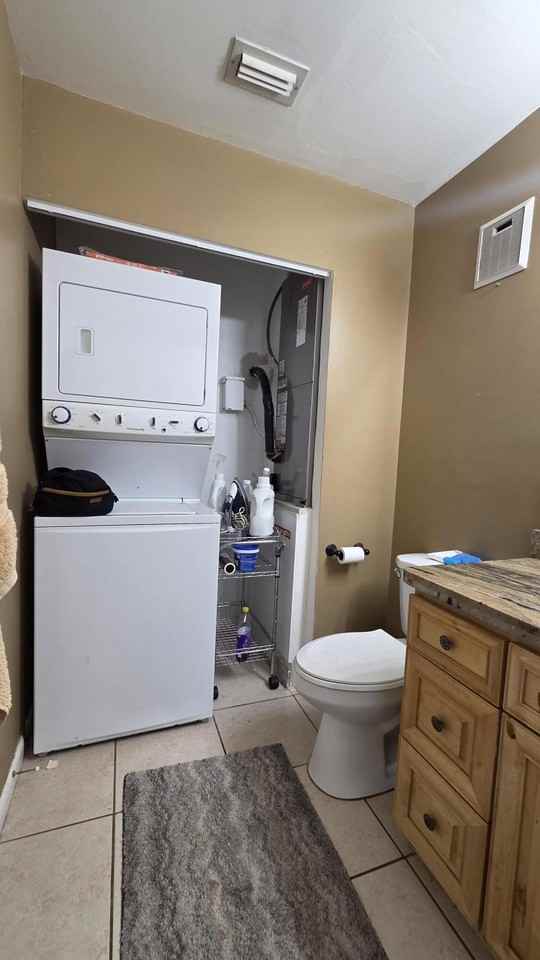 4 Crossings Cir Apt B - Photo 7 of 10