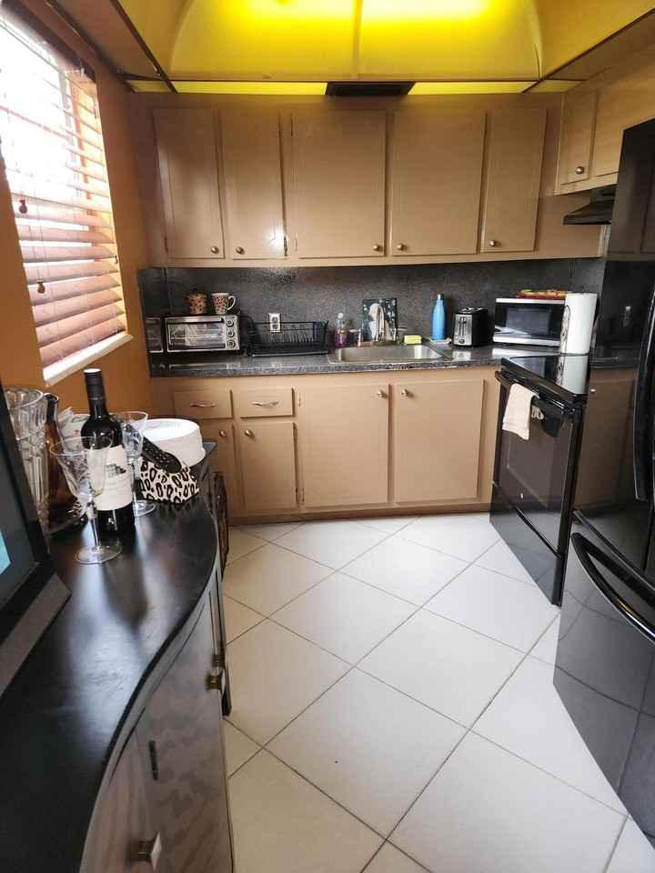 113 Mansfield C Unit 113 - Photo 4 of 31