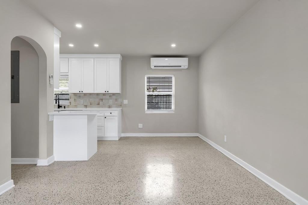 17 S Ocean Breeze Apt 3 - Photo 5 of 19