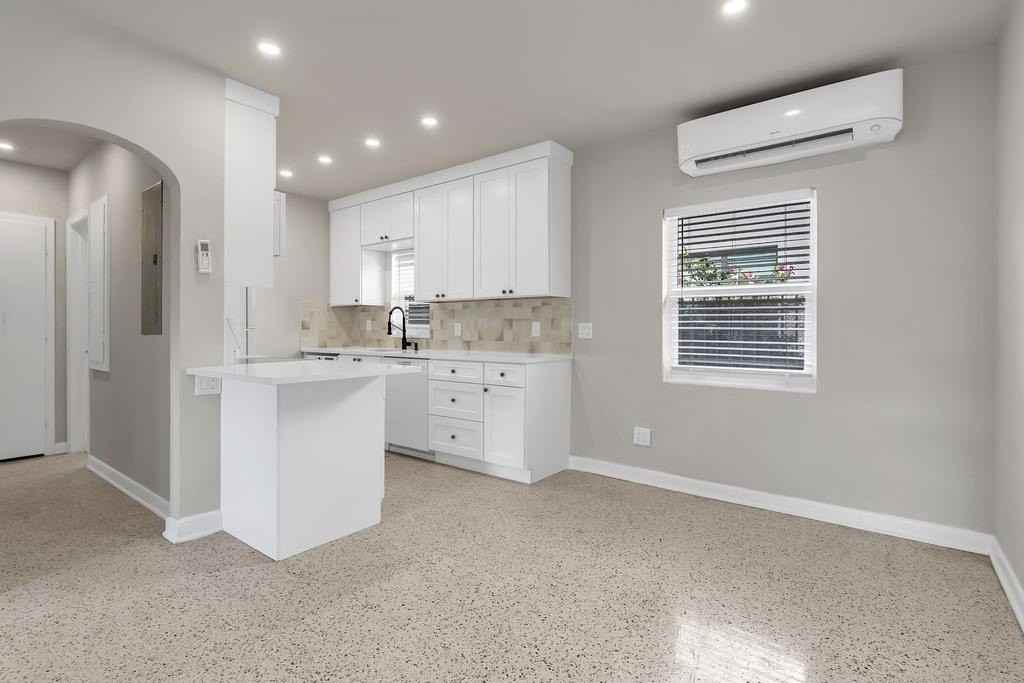 17 S Ocean Breeze Apt 3 - Photo 6 of 19