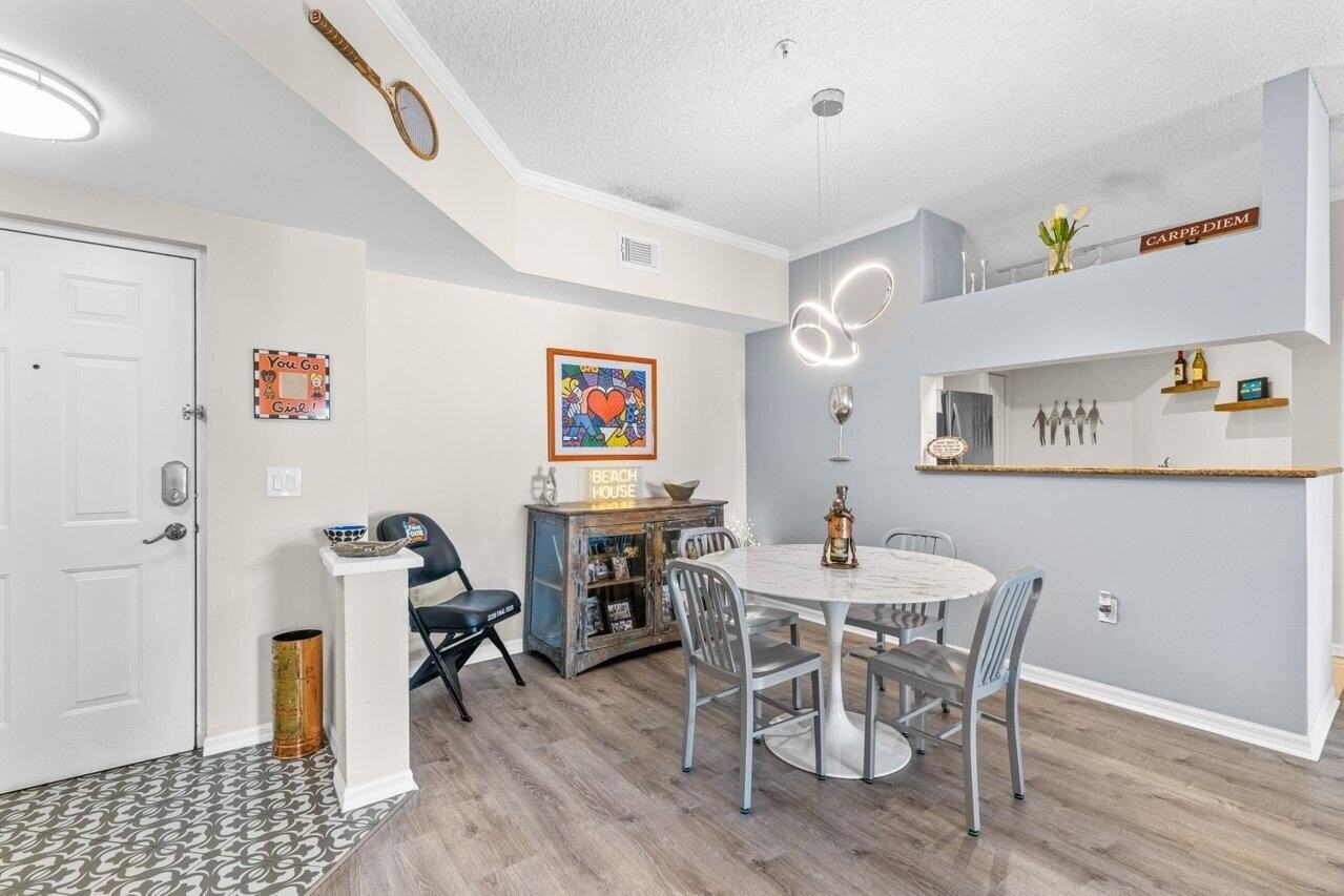 1408 Tuscany Way - Photo 5 of 50