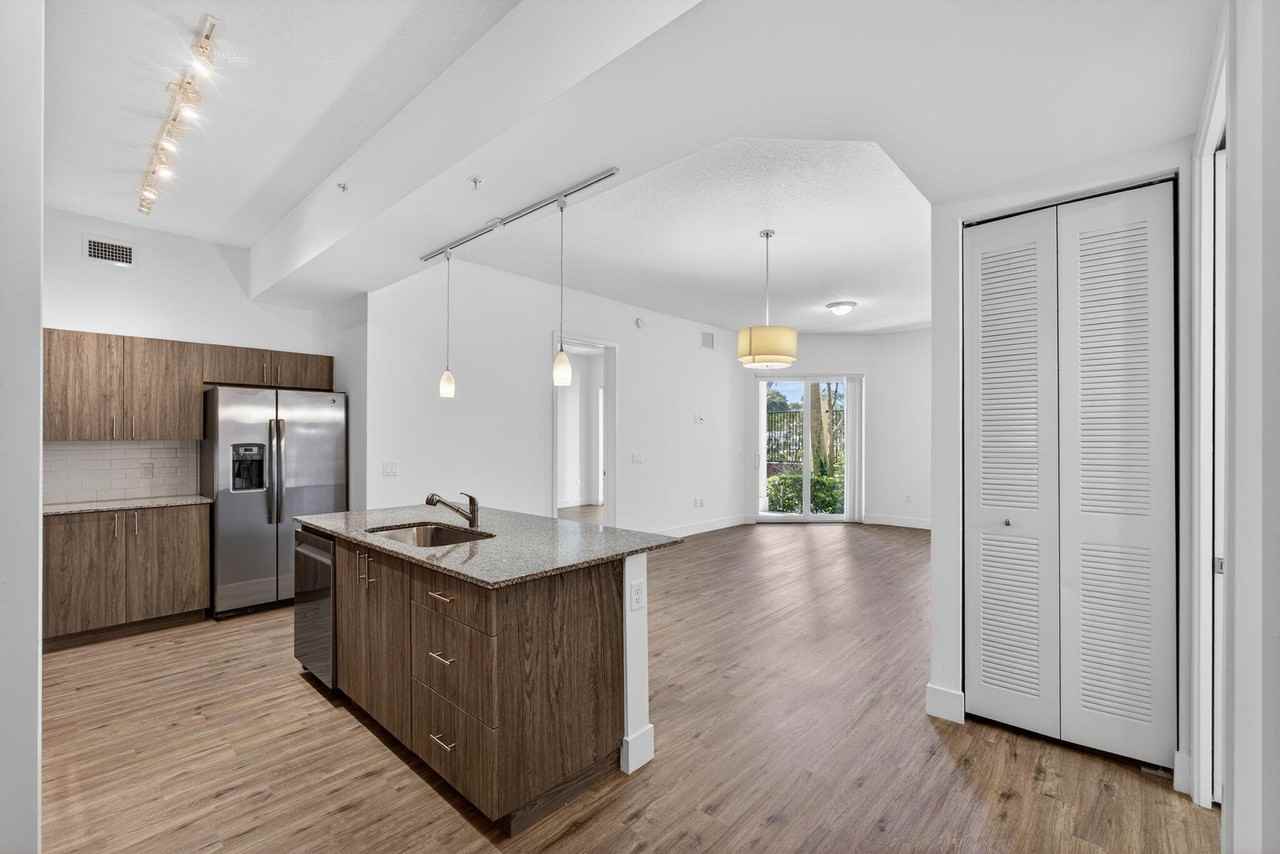 225 S Latitude Cir Apt 203 - Photo 3 of 33