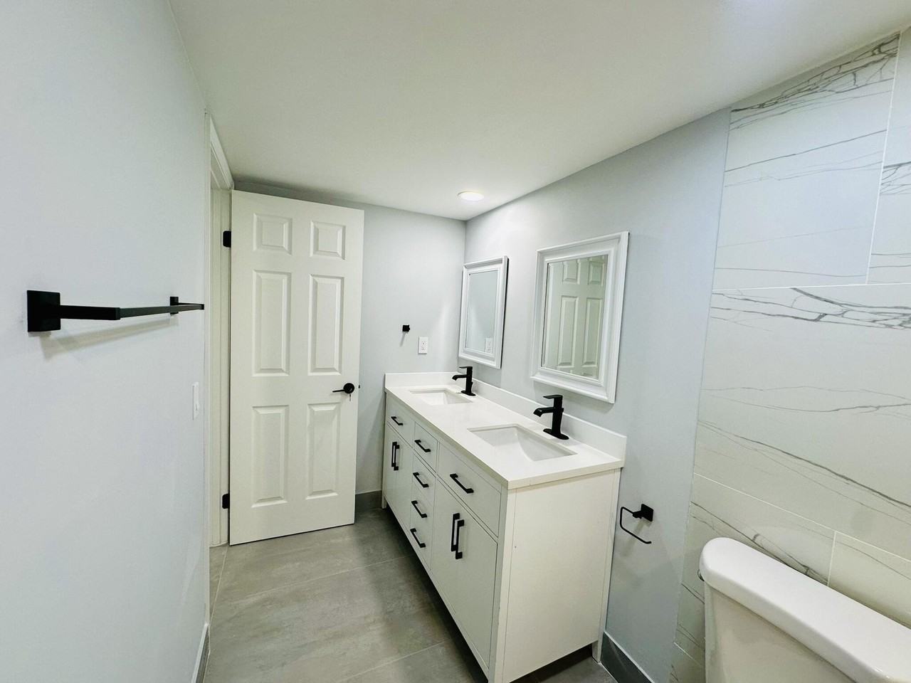403 4th Ln Lane - Photo 2 of 32