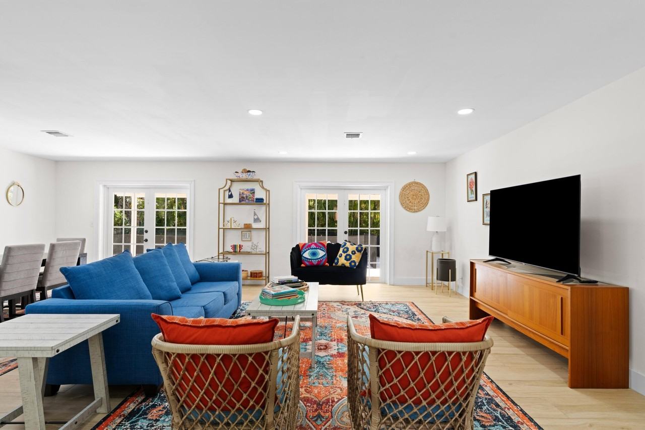 486 Nw 1st St - Photo 4 of 48