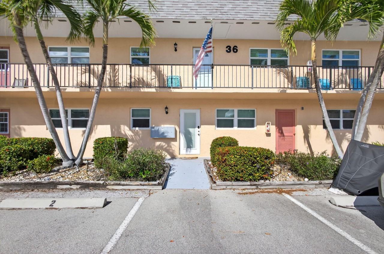 2950 Se Ocean Blvd