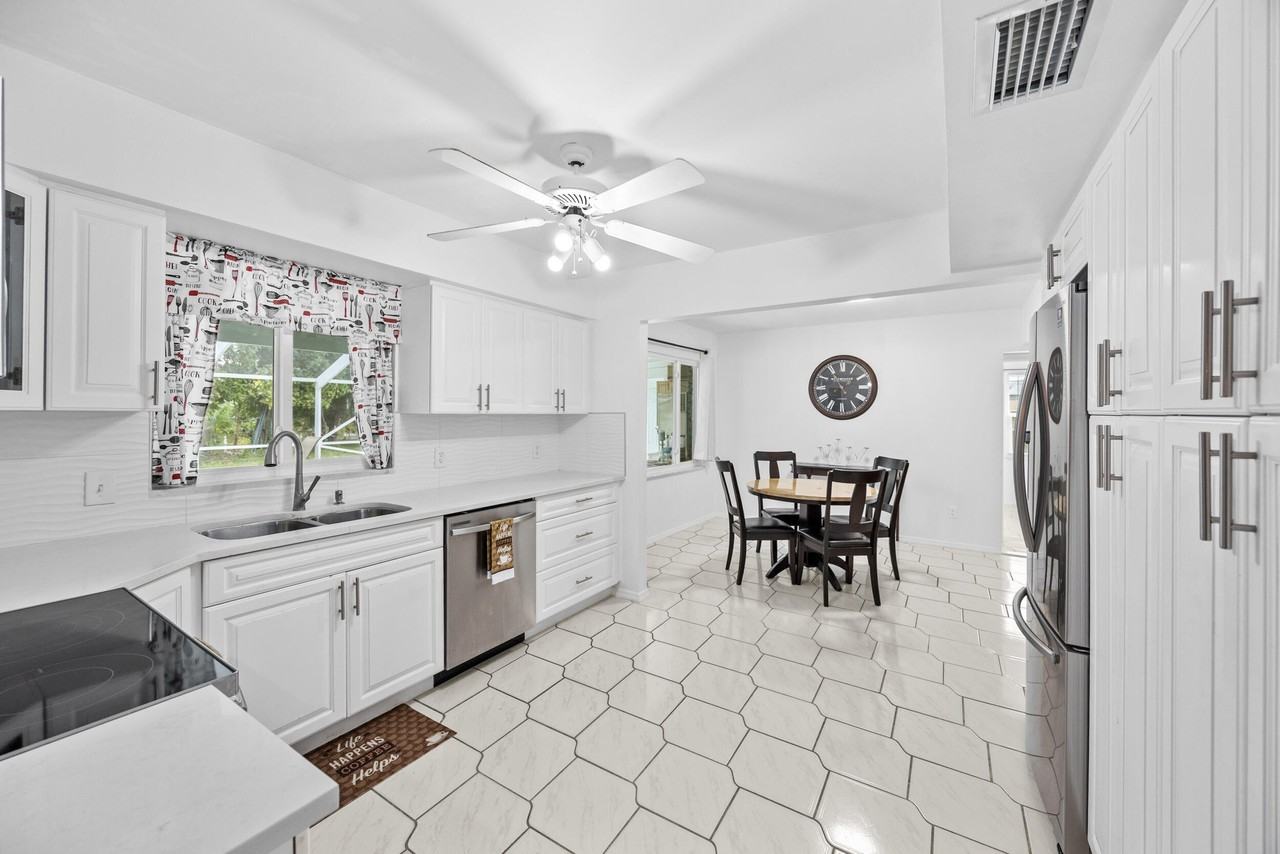 1742 W Terrace Dr - Photo 2 of 27