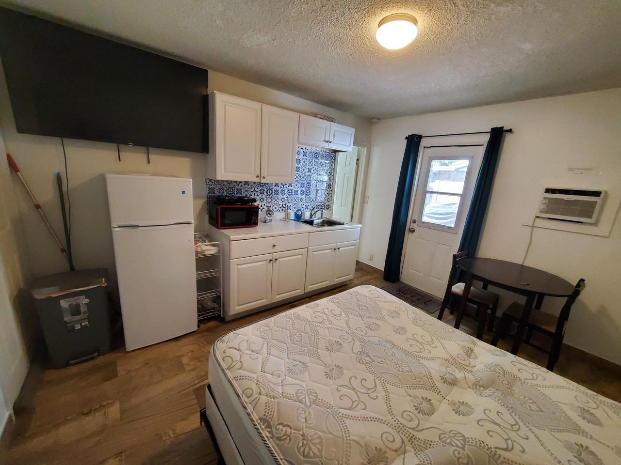 7171 Sw 14th St Unit Back - Photo 7 of 8