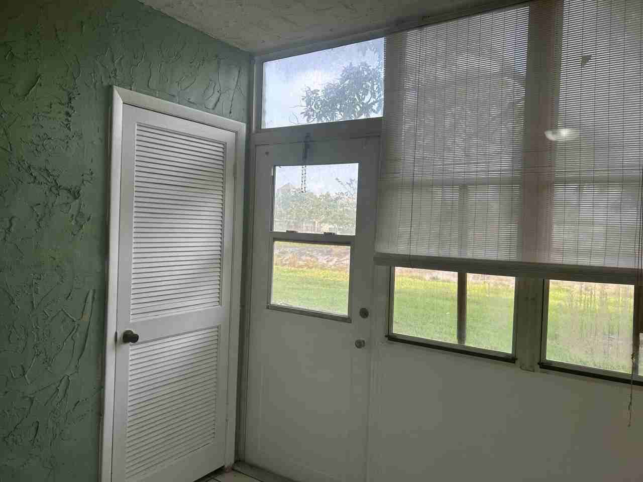 729 Lori Dr Apt 101 - Photo 5 of 11