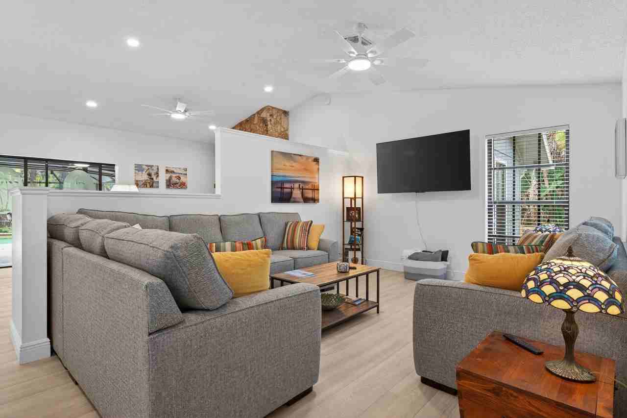 8166 155th Pl N - Photo 7 of 20