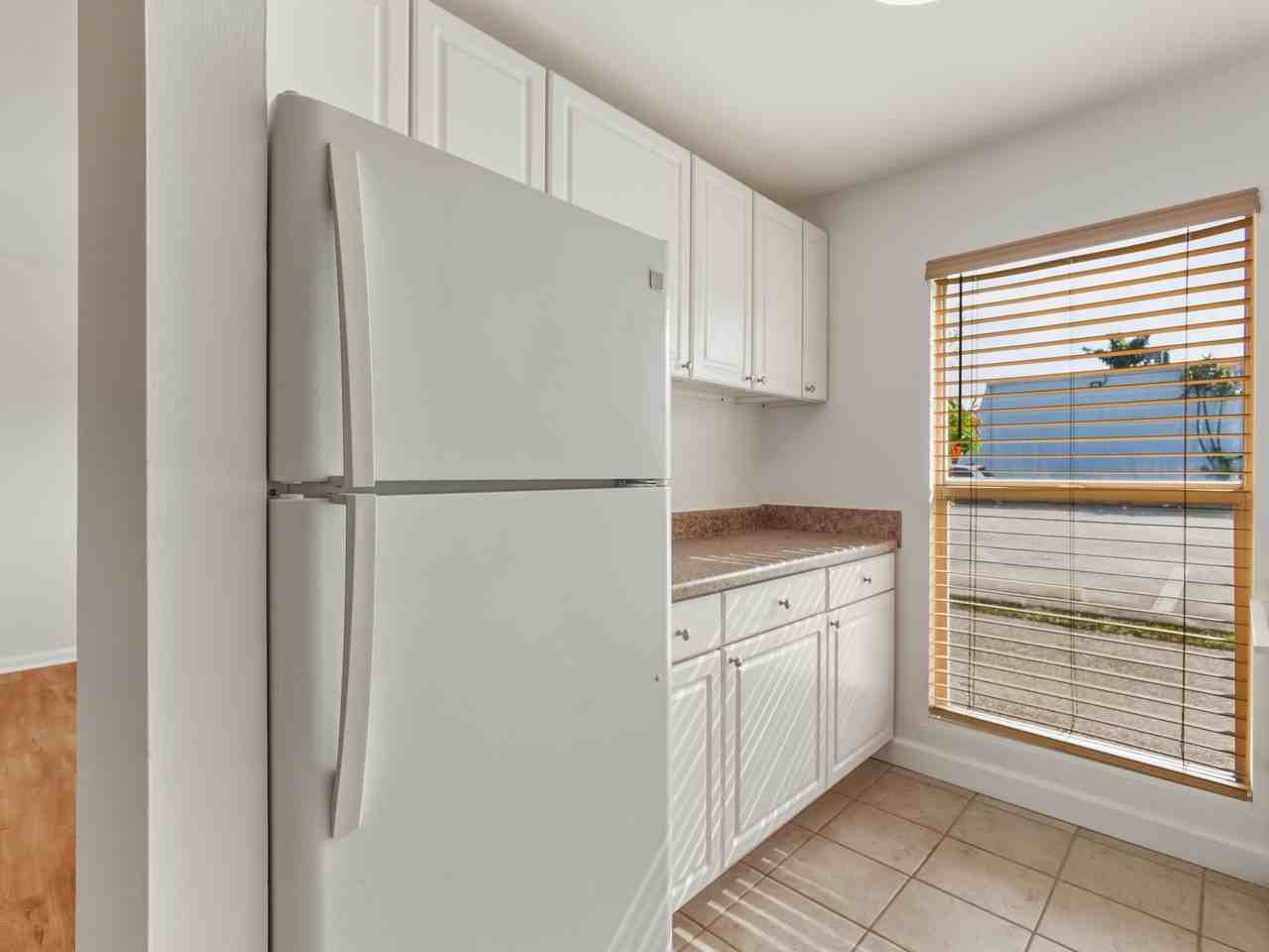 727 Hummingbird Way Apt 2 - Photo 6 of 15