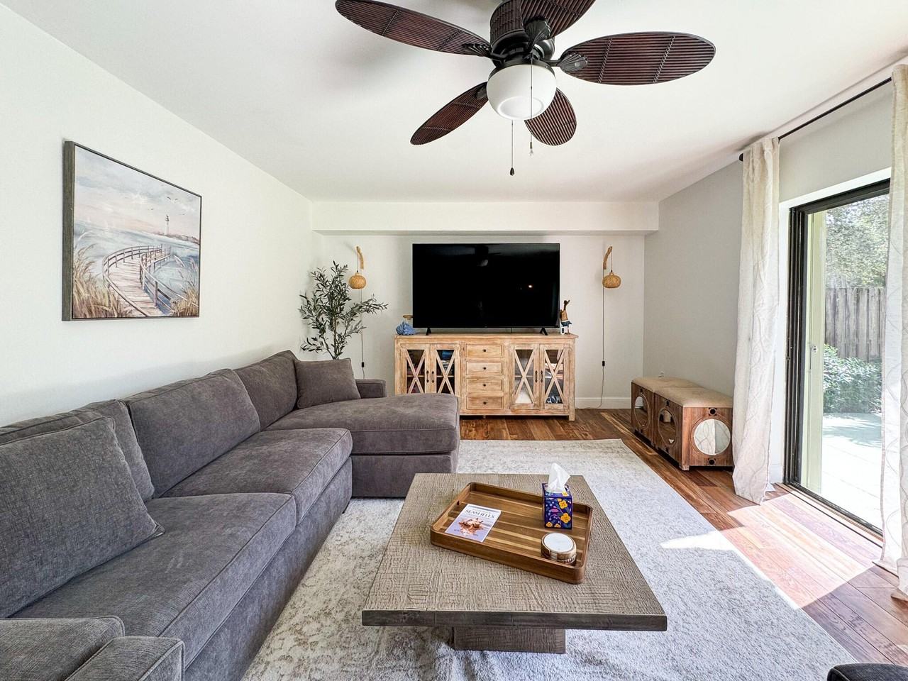 2821 28th Ct - Photo 4 of 29