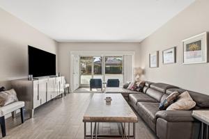 featured image of 2440 Sw 22nd Ave