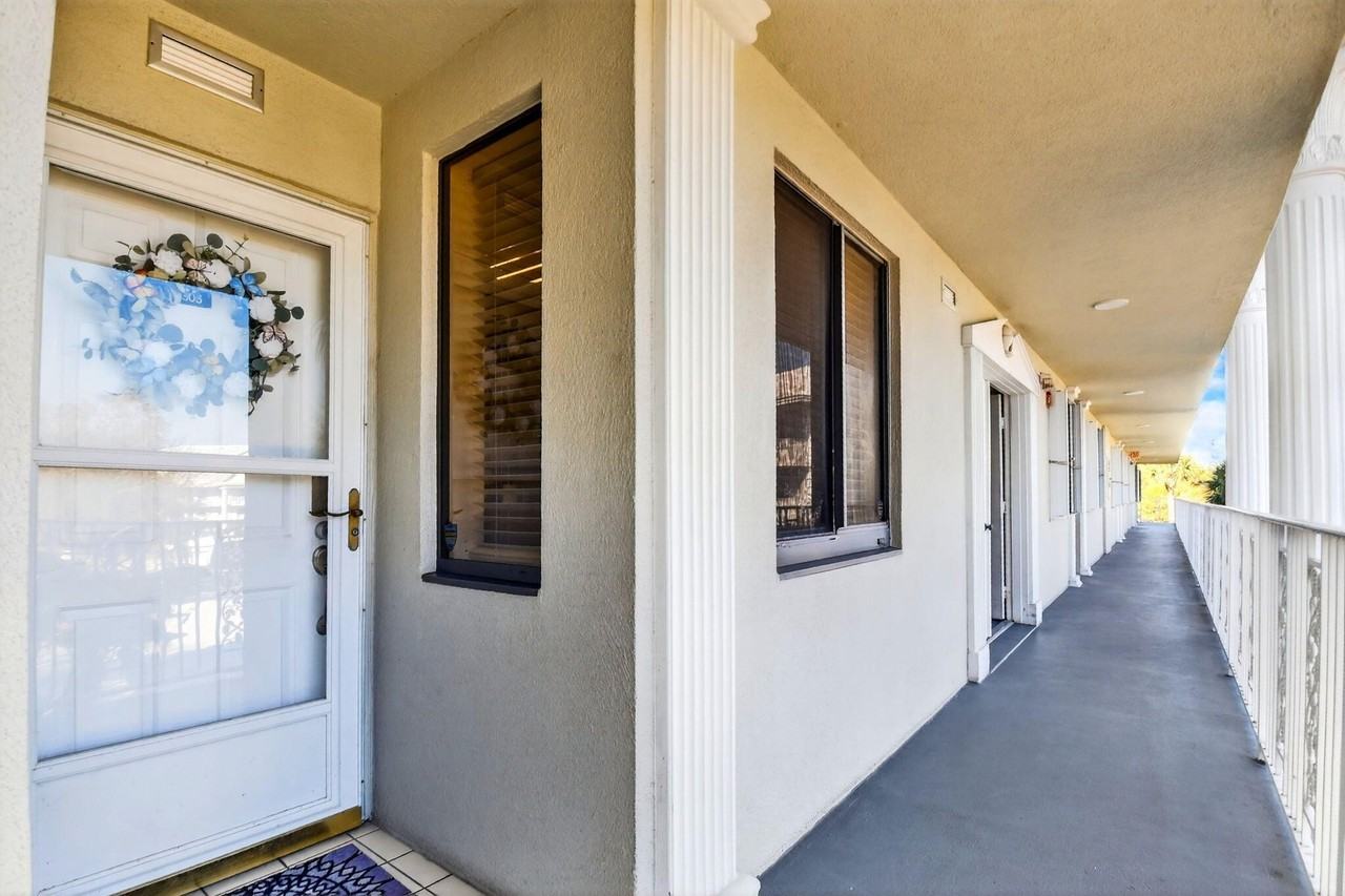 2701 Village Blvd Apt 303 - Photo 4 of 45