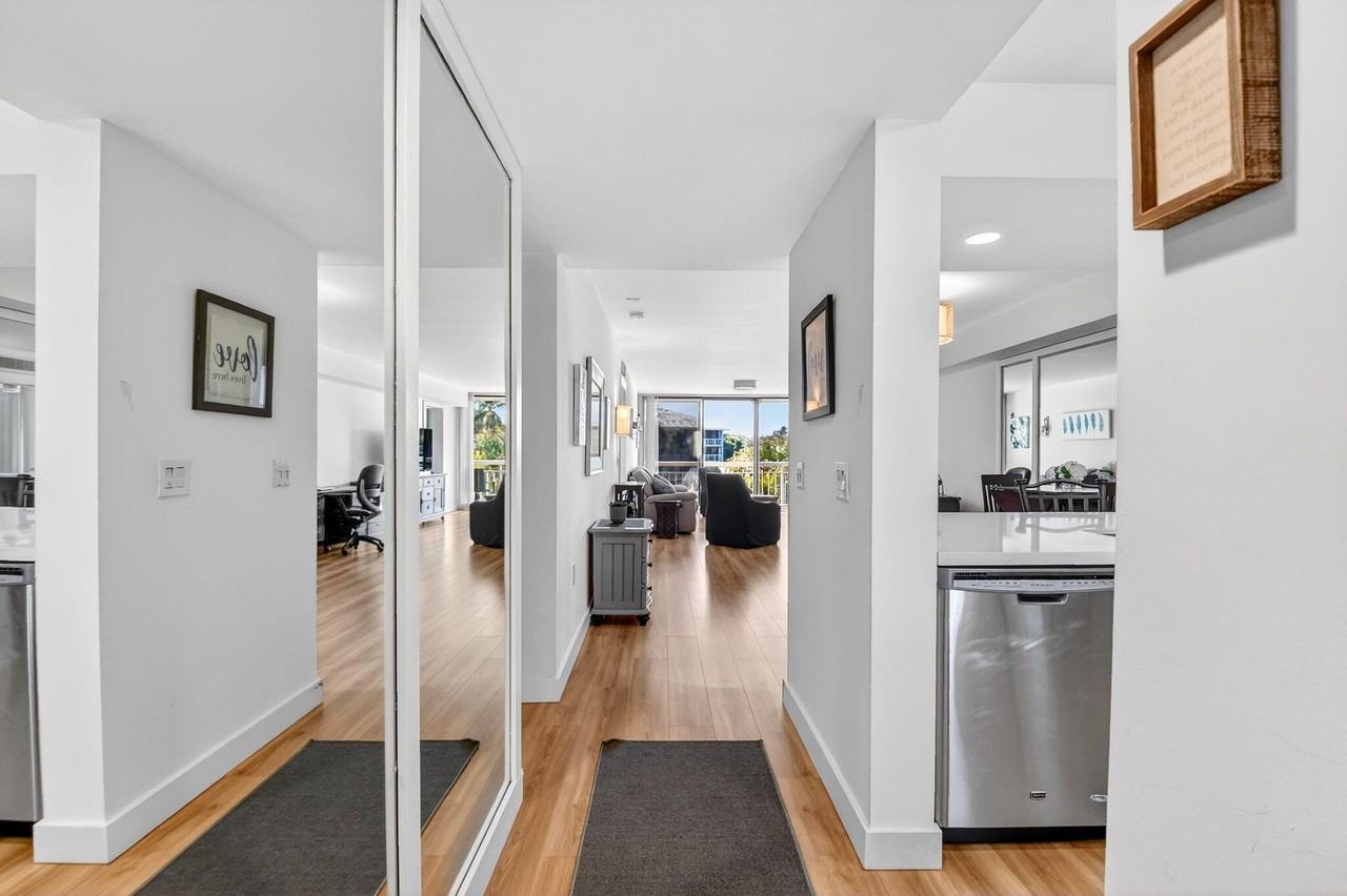 2701 Village Blvd Apt 303 - Photo 5 of 45