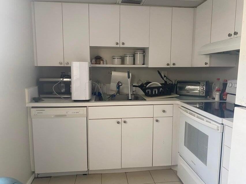542 Normandy L #542 - Photo 7 of 32