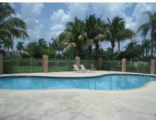 3490 Briar Bay Blvd Apt 104 - Photo 3 of 7