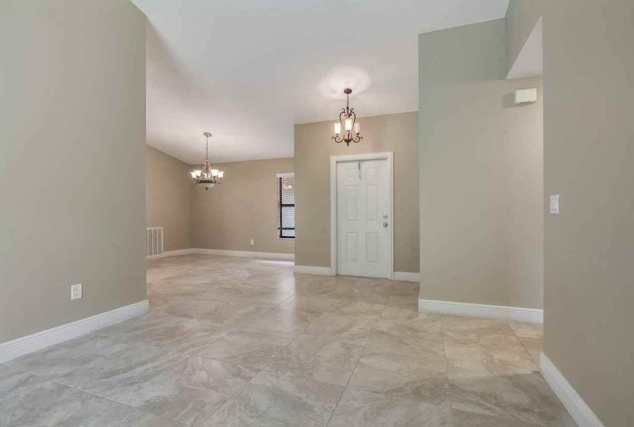 2713 Yarmouth Dr - Photo 6 of 17