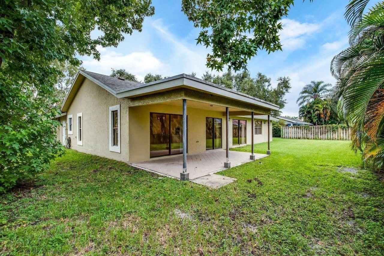 2713 Yarmouth Dr - Photo 7 of 17