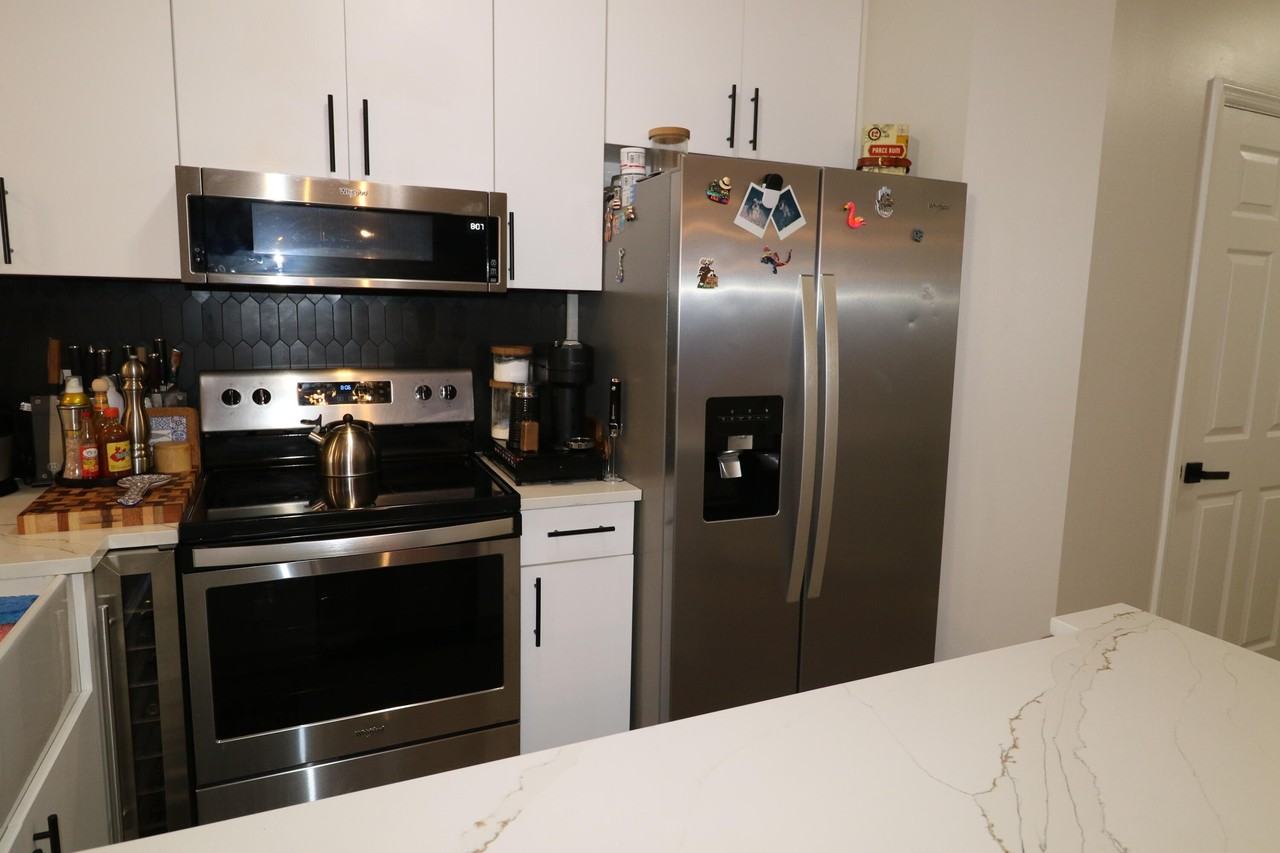 6848 Brook Hollow Rd - Photo 4 of 24