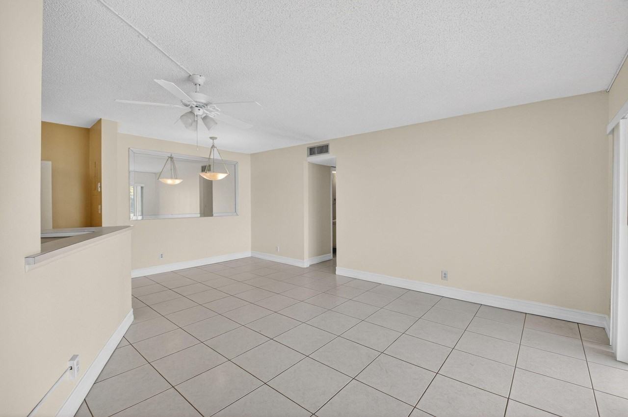 7535 S Oriole Blvd Apt 206 - Photo 4 of 31