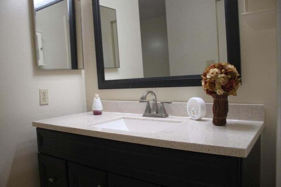 221 Bilbao St - Photo 6 of 14