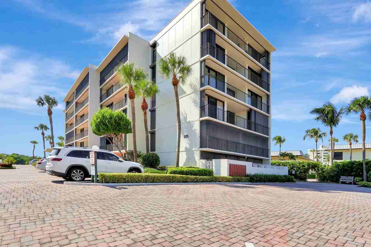 225 Beach Rd Apt 204 - Photo 2 of 26