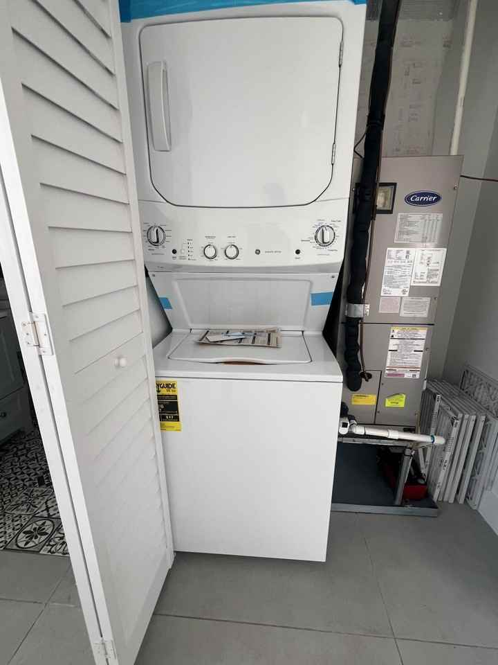 4791 Elmhurst Rd Unit B - Photo 5 of 10