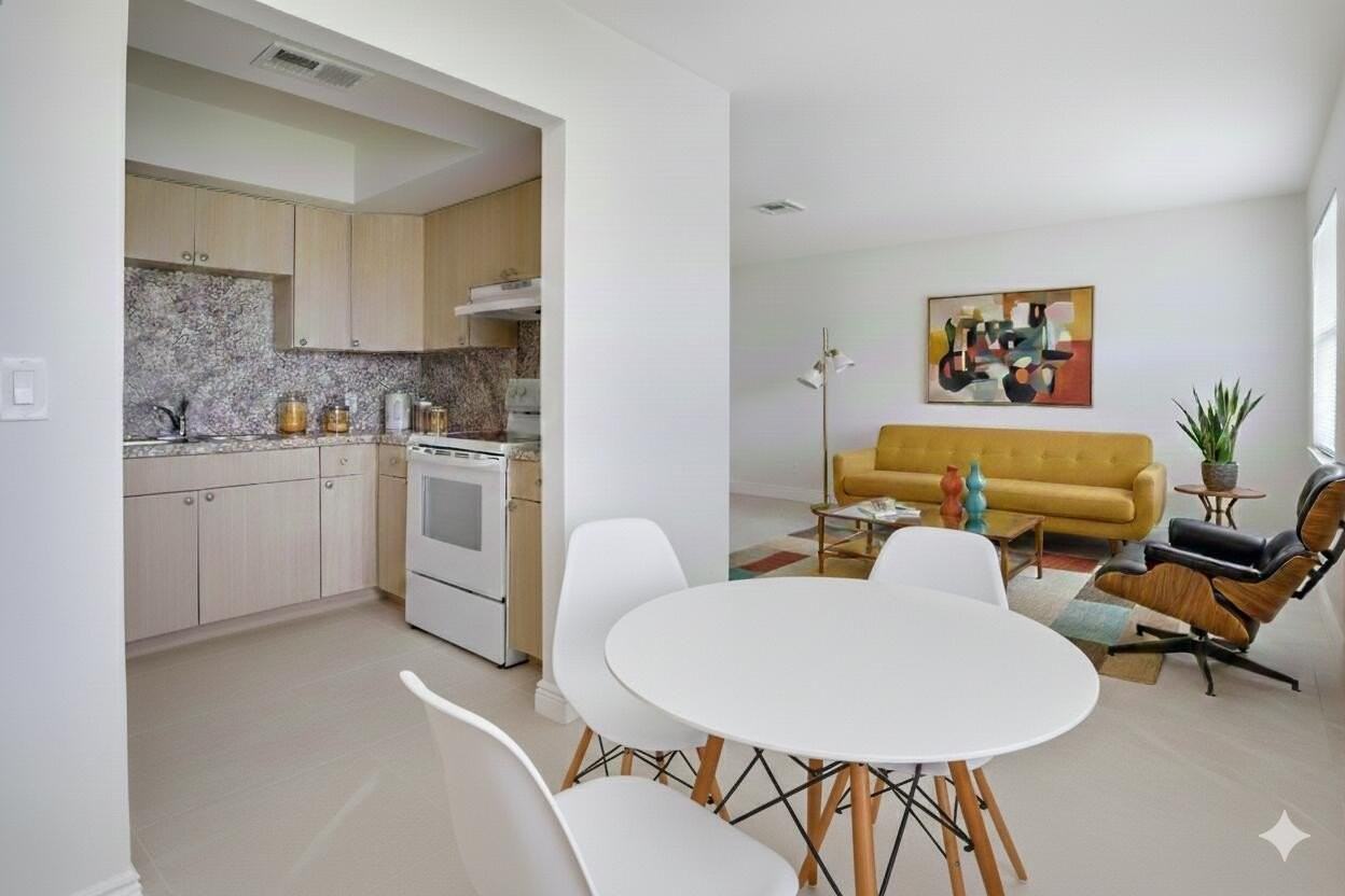 1820 Prairie Rd Apt 2 - Photo 5 of 15