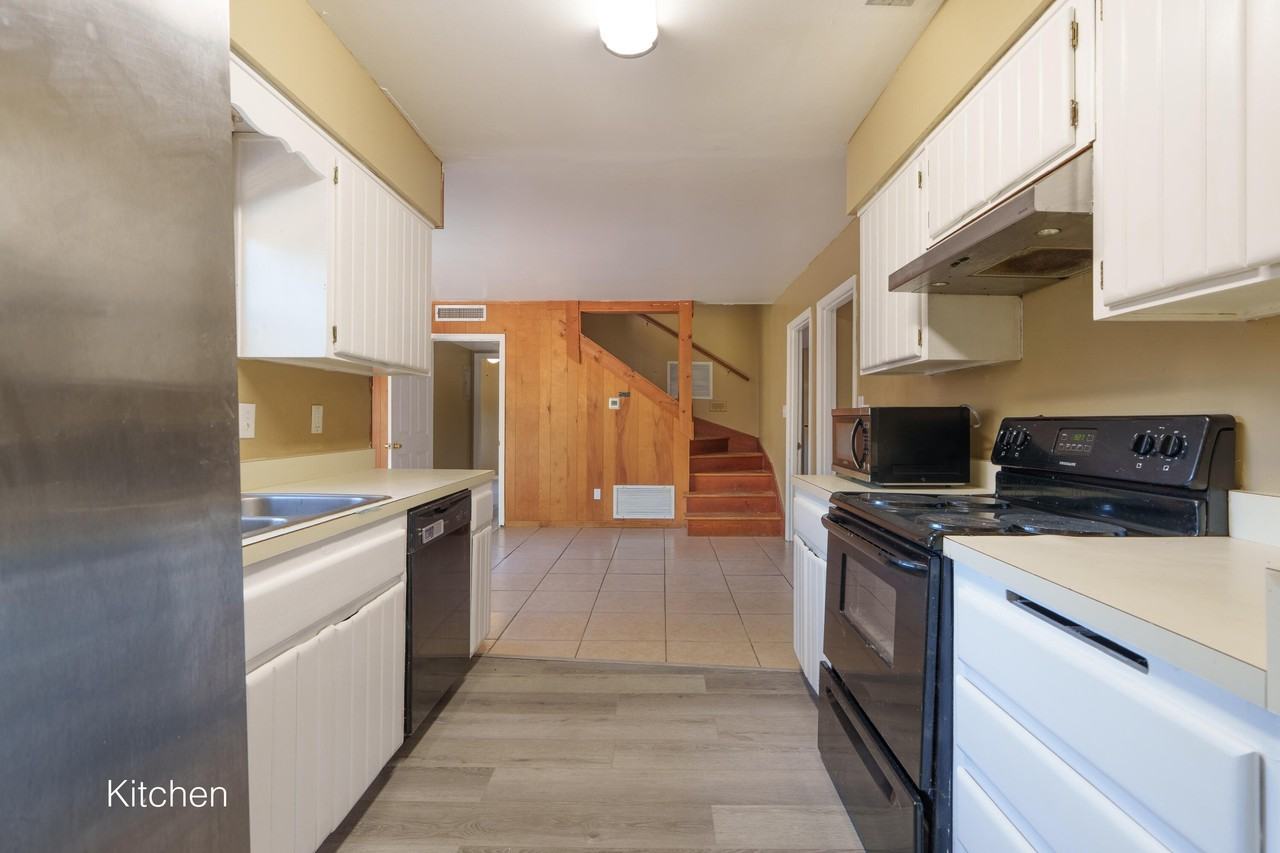 3515 Nw 8th Ave - Photo 2 of 35