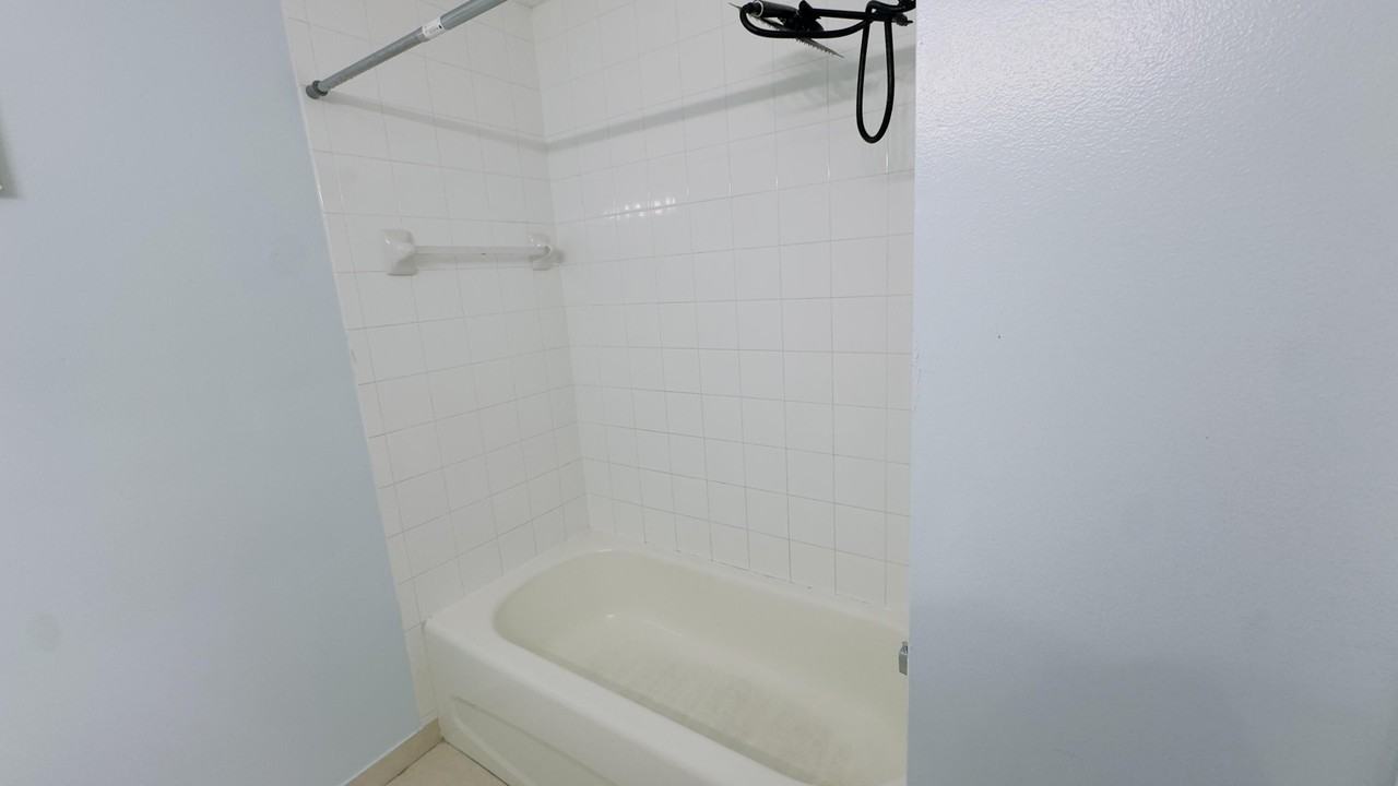 3481 Briar Bay Blvd Apt 201 - Photo 4 of 18