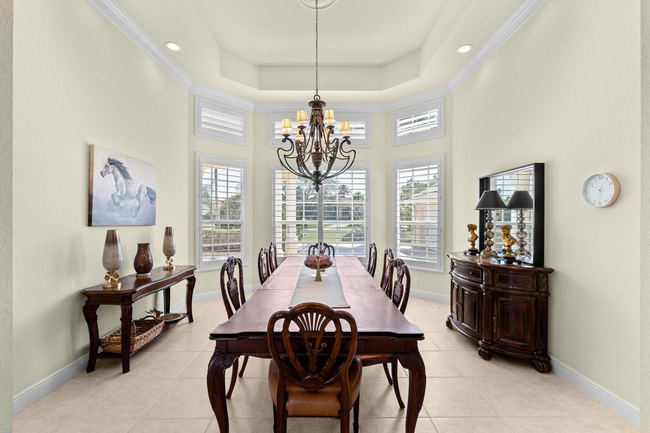 8668 Marlamoor Ln - Photo 5 of 48