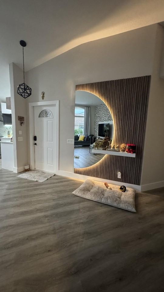 672 Nw 45th Ave - Photo 2 of 24