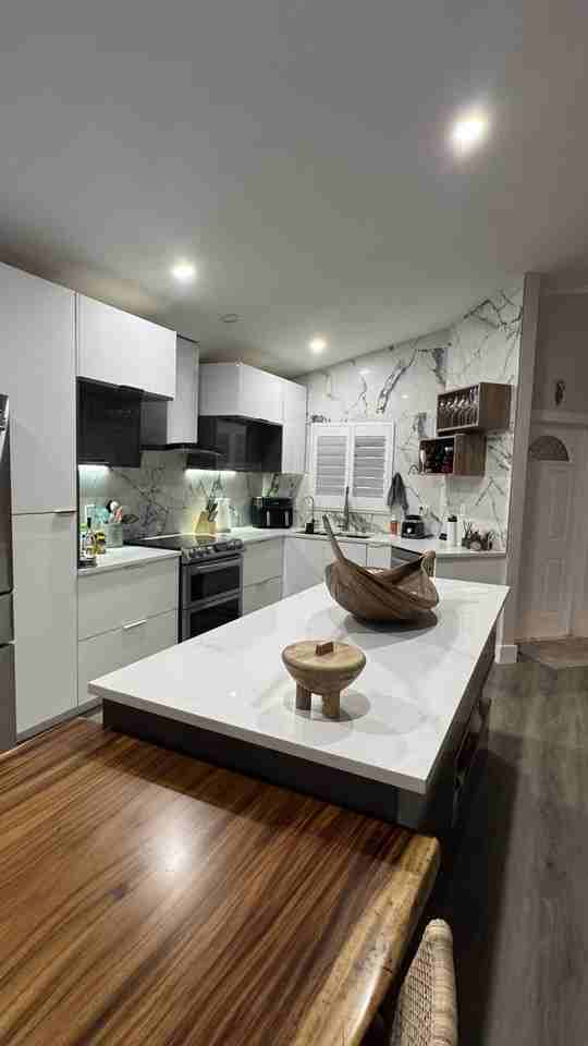 672 Nw 45th Ave - Photo 4 of 24