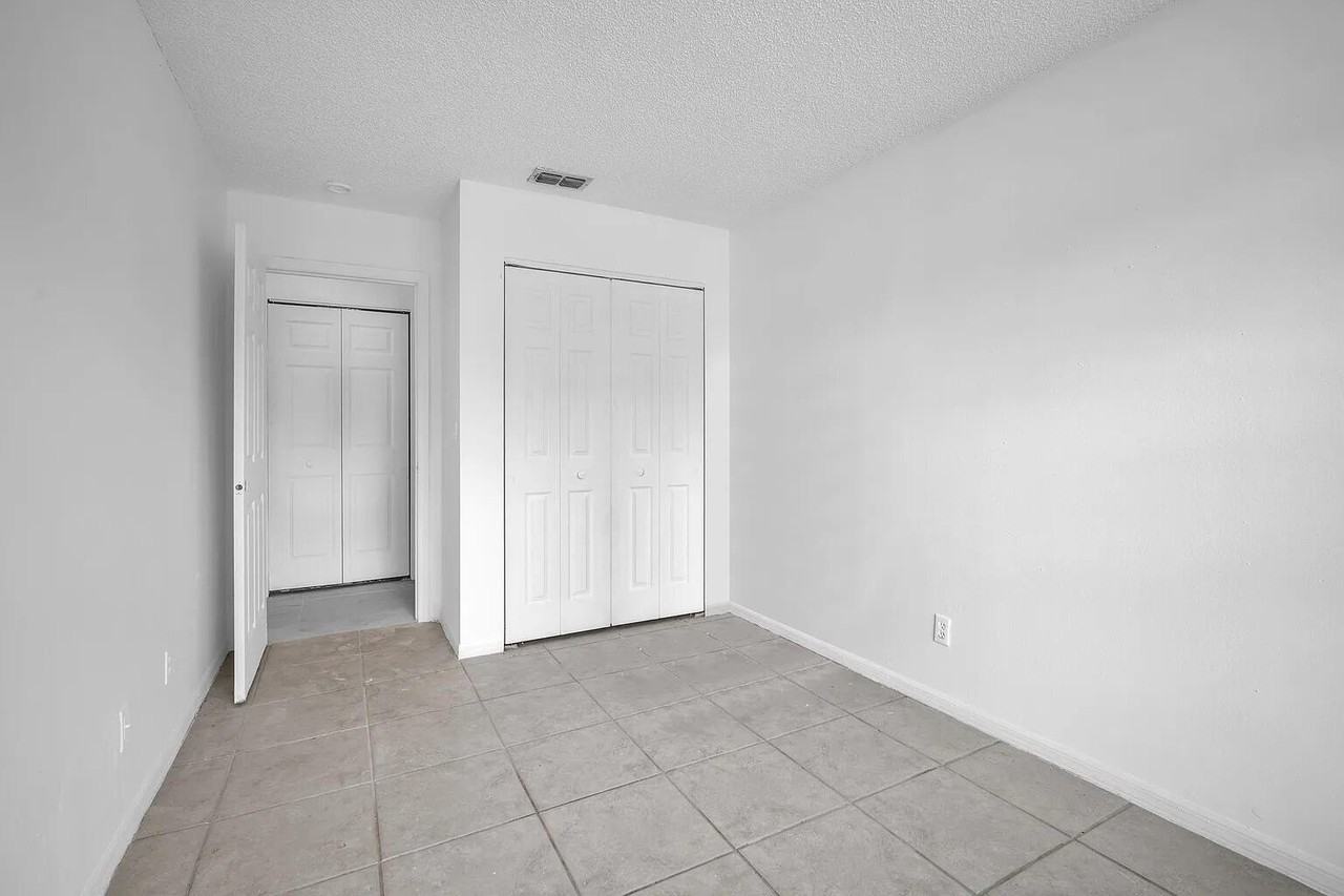 719 Sw 10th St - Photo 7 of 11