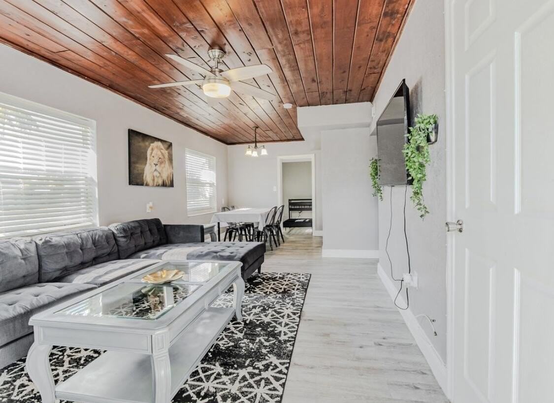 112 W 34th St Apt 1 - Photo 4 of 26