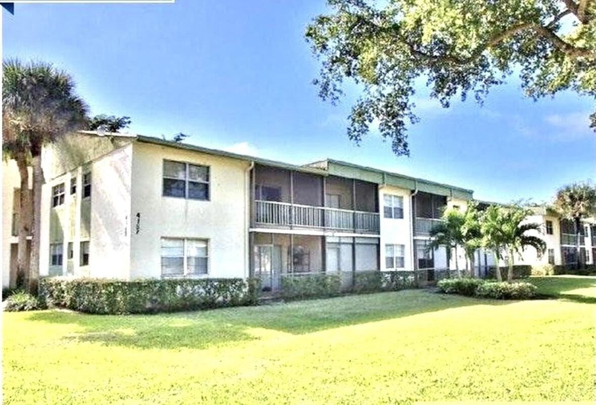 4141 Nw 90th Ave Apt 103 - Photo 2 of 14