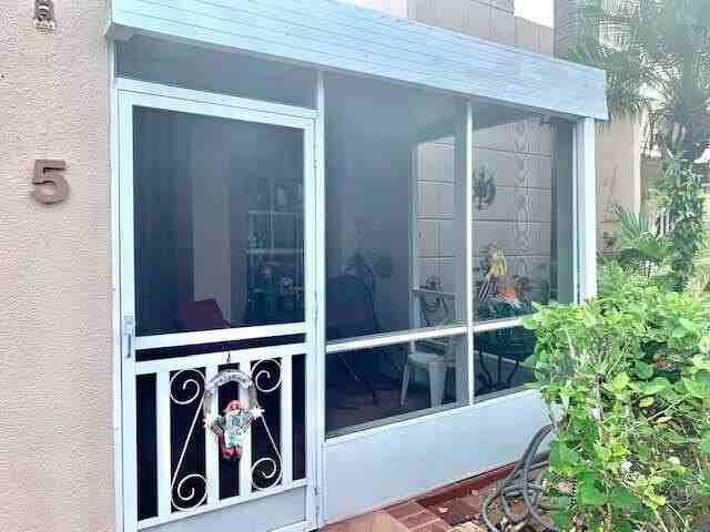 18900 Haywood Ter Apt 5 - Photo 2 of 18