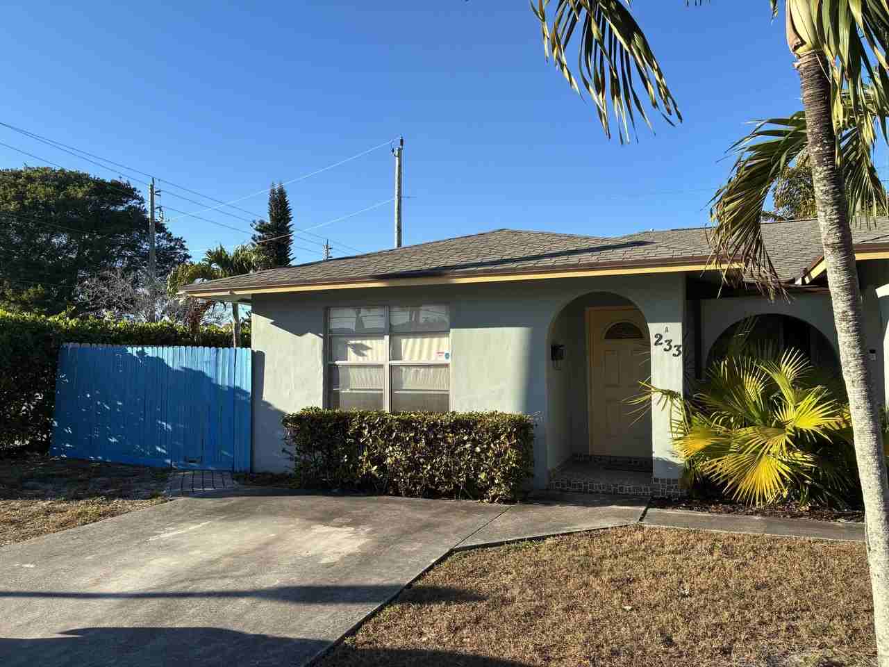 233 Pine Ter Apt A - Photo 2 of 24