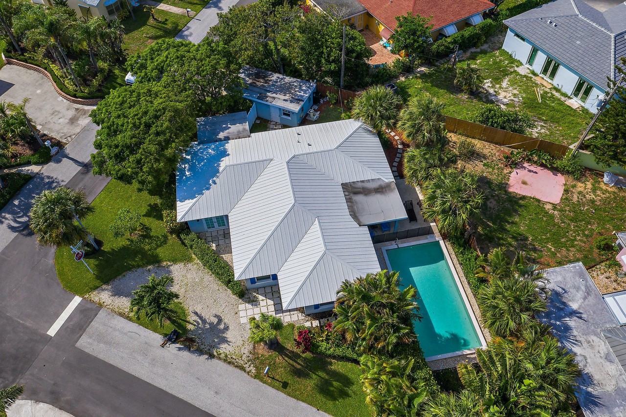 461 Jupiter Ln - Photo 2 of 50